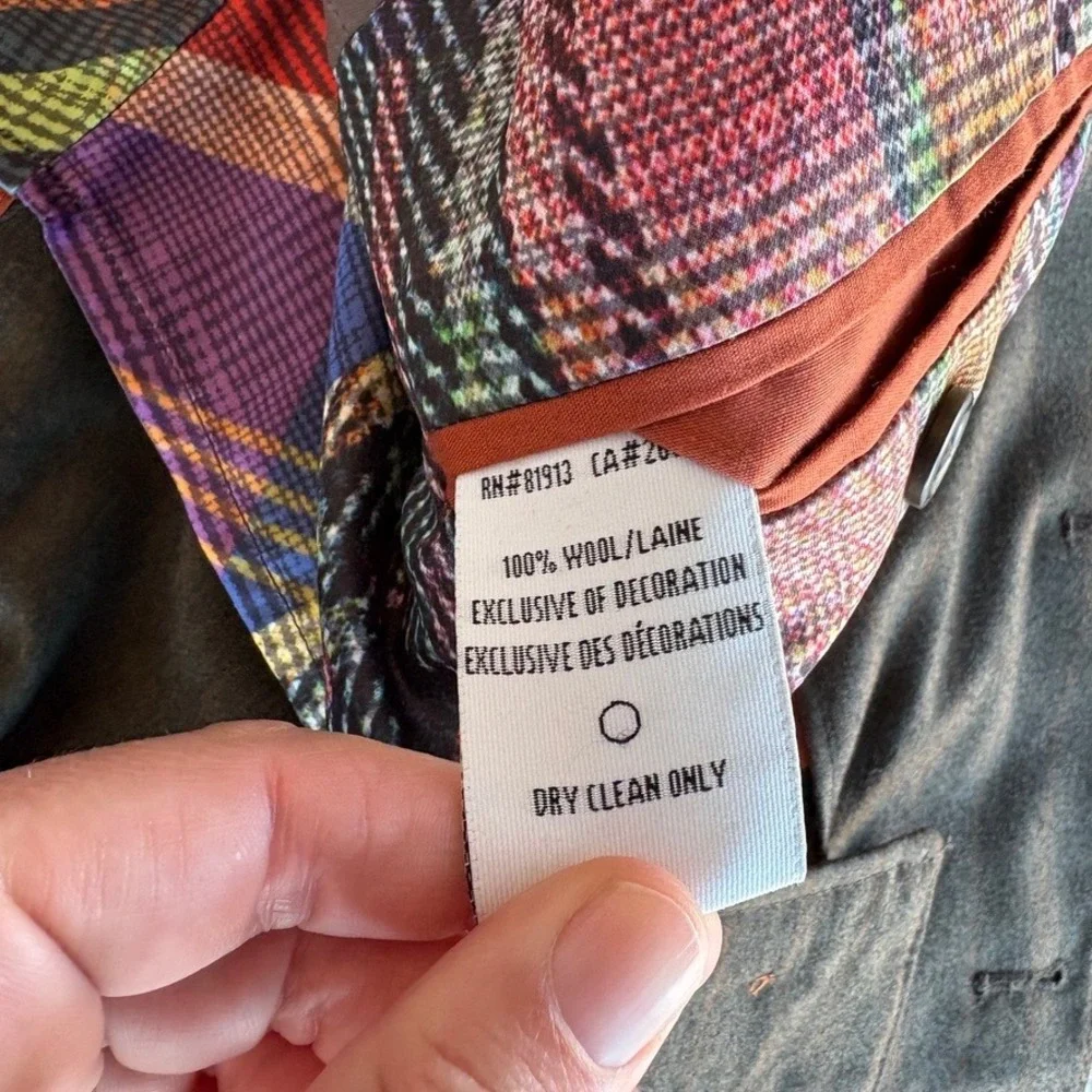 Robert Graham Mens Brown Pinstripe 100% Wool Blazer Jacket Plaid Lining Size 42‎